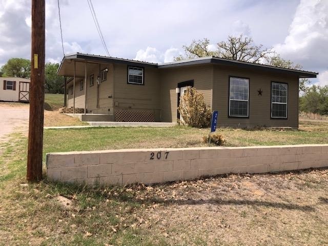 207 Winding Way in Llano, TX - Building Photo - Building Photo