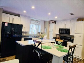 103 Ridge Walk in College Station, TX - Foto de edificio - Building Photo