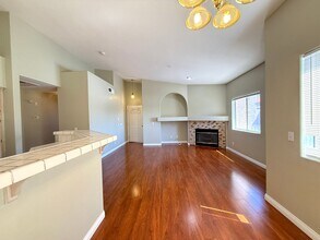5225 W Reno Ave in Las Vegas, NV - Building Photo - Building Photo