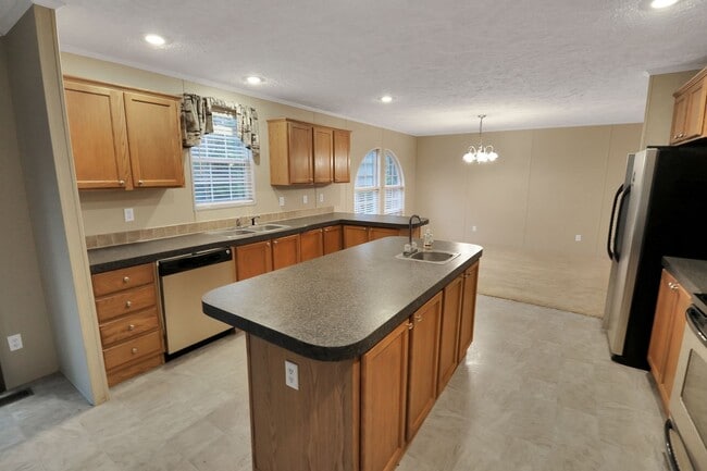 5161 Good Hope Rd in Lanexa, VA - Building Photo - Building Photo