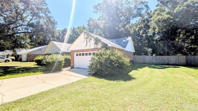 3441 Jubilee Dr in Pace, FL - Building Photo - Building Photo