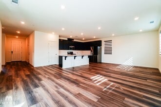 15786 Testarossa St in Lathrop, CA - Building Photo - Building Photo