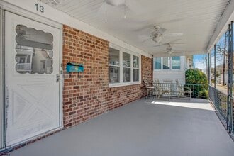 13 N Victoria Ave in Ventnor City, NJ - Building Photo - Building Photo