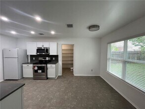 3245 Elizabeth Anne Ln in Round Rock, TX - Building Photo - Building Photo