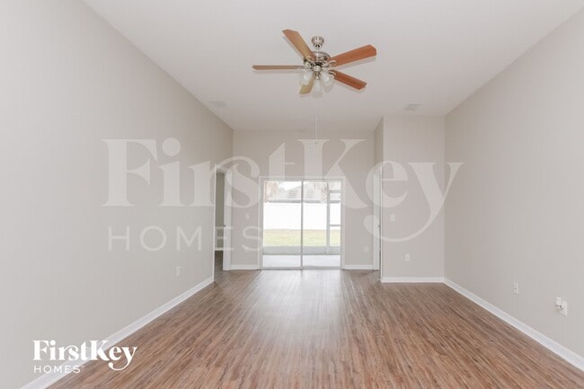 12007 Butler Woods Cir in Riverview, FL - Foto de edificio - Building Photo