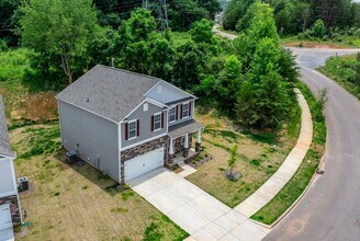 4116 Village Blvd NW in Conover, NC - Building Photo - Building Photo