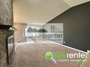 9315 E B St in Tacoma, WA - Building Photo - Building Photo