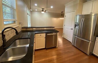 815 Millwork Cir in Johns Creek, GA - Building Photo - Building Photo