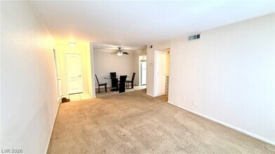 2822 Loveland Dr in Las Vegas, NV - Building Photo - Building Photo