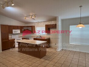 17863 W Calavar Rd in Surprise, AZ - Building Photo - Building Photo