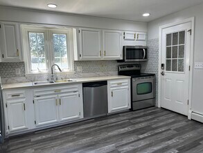3 Wynne Rd in Norwalk, CT - Building Photo - Building Photo