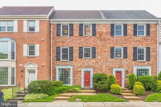 property at 6813 Market Square Dr