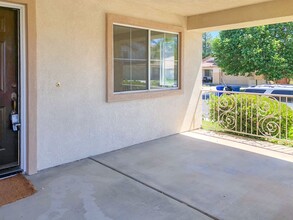 32286 Vía Arias in Temecula, CA - Building Photo - Building Photo