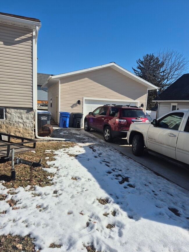 353 S Ludington St in Columbus, WI - Building Photo - Building Photo