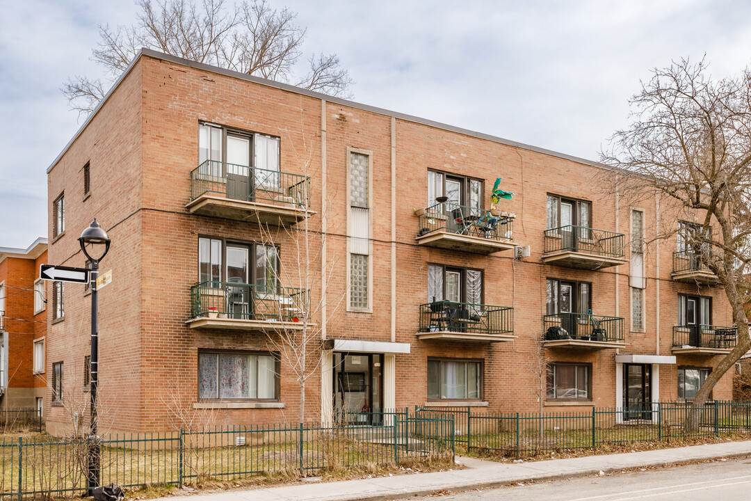 6485 Lavoie St in Montréal, QC - Building Photo