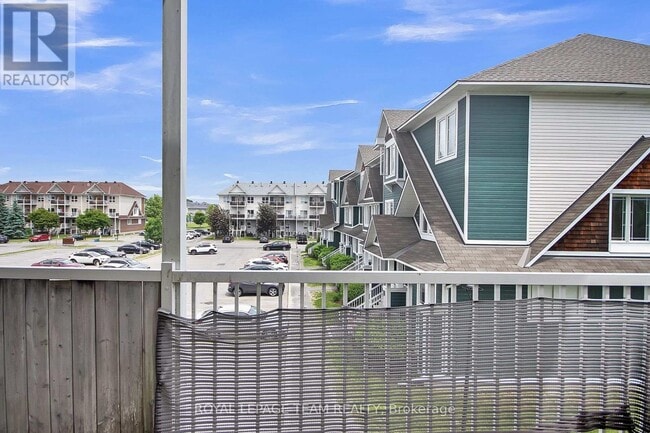 414 Hillsboro Private in Ottawa, ON - Building Photo - Building Photo