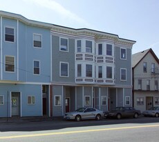 292 Whittenton St Apartments