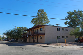 Ocotillo Apartments in Tucson, AZ - Foto de edificio - Building Photo