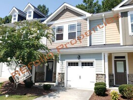 2454 Pecan Ridge Way in Apex, NC - Building Photo