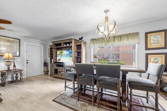 488 Burgundy P in Delray Beach, FL - Building Photo - Building Photo