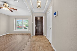 5530 Casa Calvet Dr in Katy, TX - Foto de edificio - Building Photo