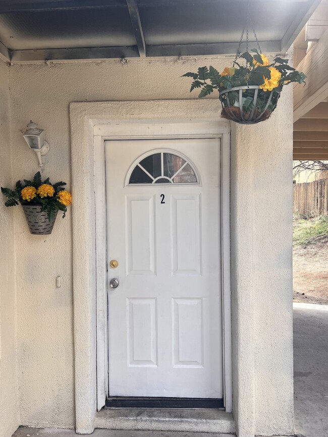2536 N Corinthian Garden Dr in Nogales, AZ - Building Photo - Building Photo
