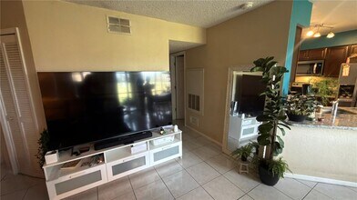 4690 Pembrook Pl in Orlando, FL - Building Photo - Building Photo