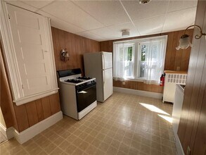 2-2R Payan St in West Warwick, RI - Building Photo - Building Photo