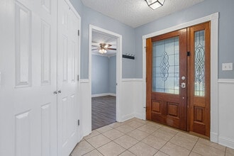 1517 Porpoise St in Ocean Springs, MS - Building Photo - Building Photo