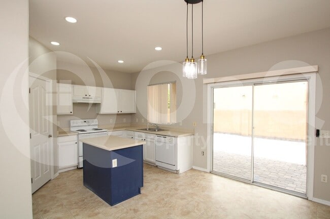 4025 W Carter Rd in Phoenix, AZ - Building Photo - Building Photo