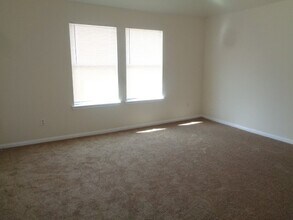 15627 Kippers Dr in Houston, TX - Building Photo - Building Photo