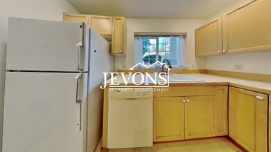 25235 SE Klahanie Blvd in Issaquah, WA - Building Photo - Building Photo