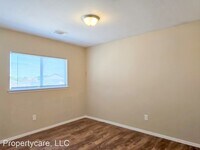 6158 Settlers Lake Cir E photo'