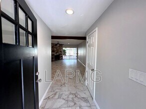 16841 Minnehaha St in Los Angeles, CA - Building Photo - Building Photo