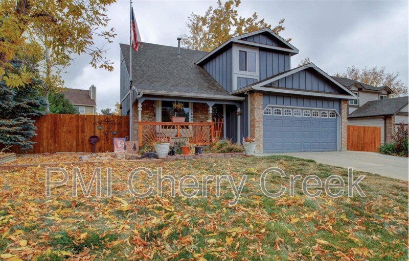 11847 W Berry Ave in Littleton, CO - Building Photo