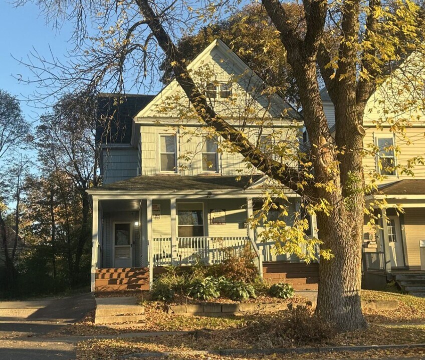 129 Dell St in Syracuse, NY - Building Photo