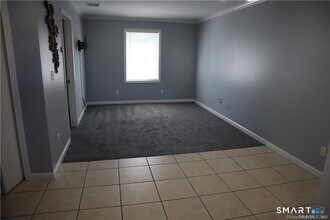 28 Smith St in Derby, CT - Building Photo - Building Photo