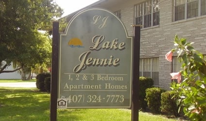 Lake Jennie II in Sanford, FL - Foto de edificio - Building Photo