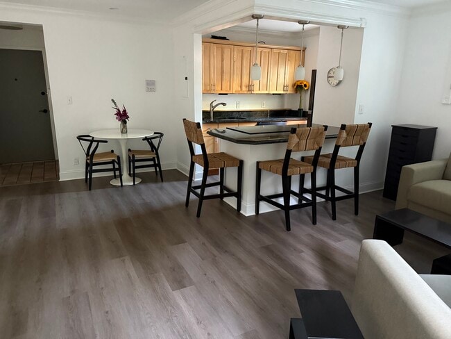 392 S Main St in Providence, RI - Foto de edificio - Building Photo