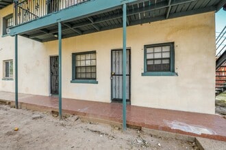 311 Matamoros St in Laredo, TX - Building Photo - Building Photo