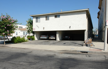 237 W Verdugo Ave in Burbank, CA - Building Photo - Building Photo