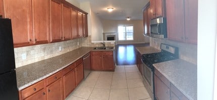 179 Riverstone Commons Cir in Canton, GA - Building Photo - Building Photo