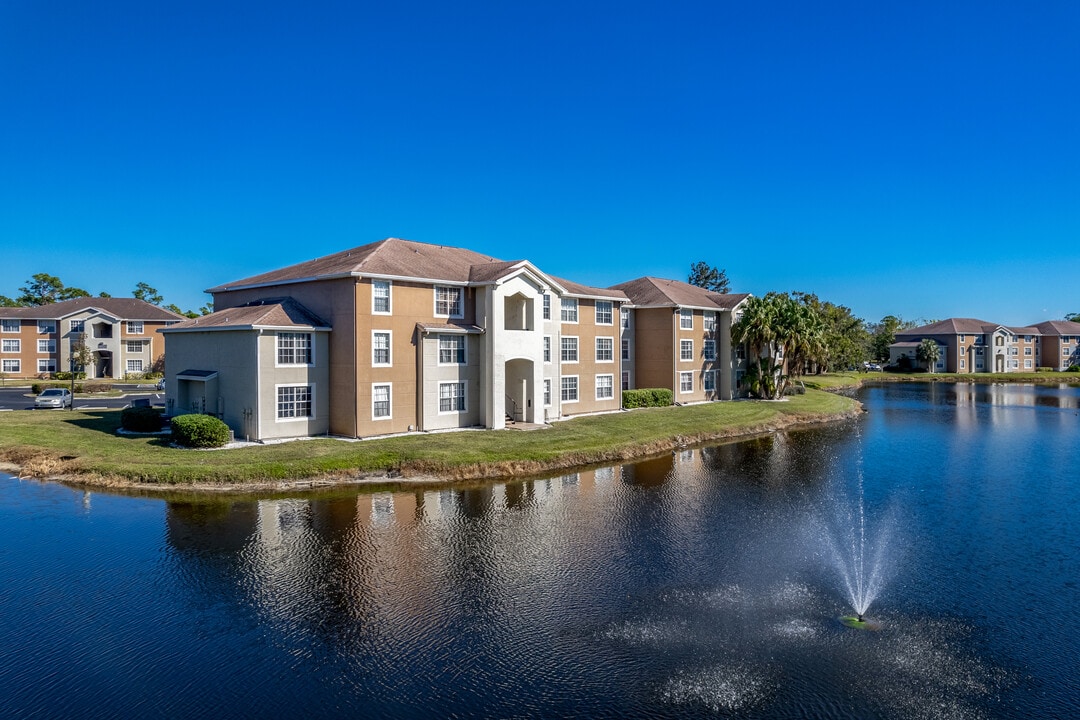 Lakes at North Port in North Port, FL - Foto de edificio