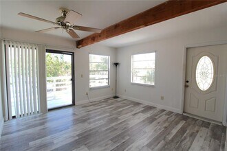 60 Beachcomber Ln in Englewood, FL - Building Photo - Building Photo