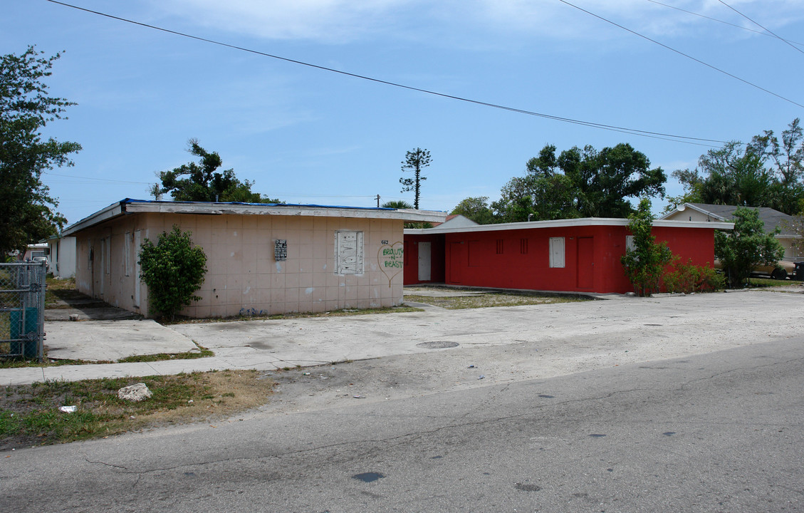 642 NW 15th Ave in Fort Lauderdale, FL - Building Photo