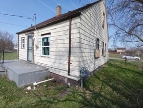 4080 Isabelle St in Inkster, MI - Building Photo - Building Photo