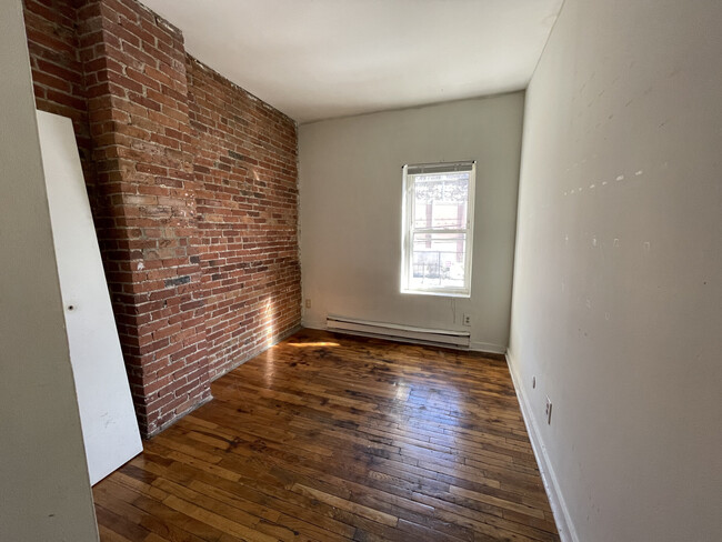 882 Huntington Ave, Unit 4 in Boston, MA - Building Photo - Building Photo