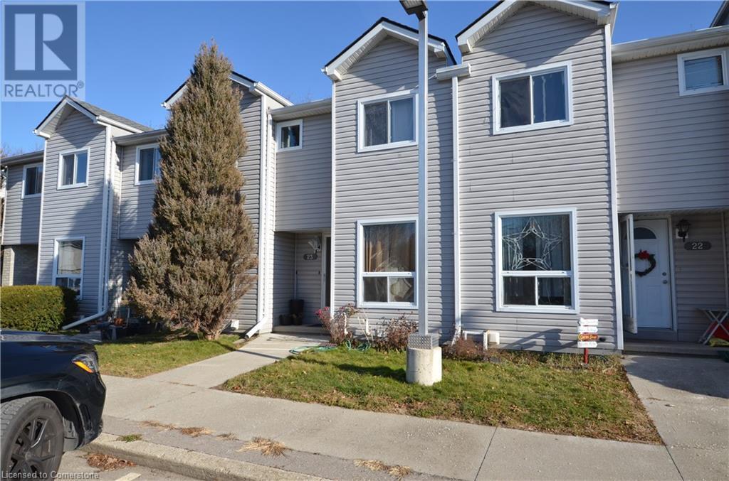 490 GREY St in Brantford, ON - Building Photo
