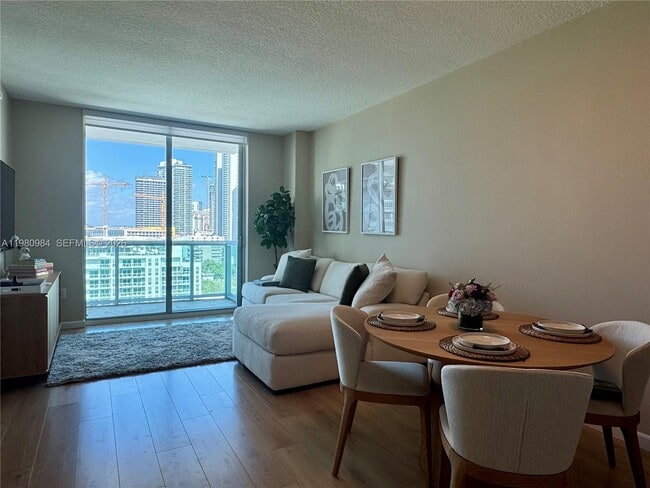 333 NE 24th St in Miami, FL - Building Photo - Building Photo