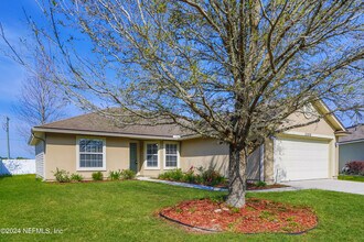 2308 Bonnie Lakes Dr in Green Cove Springs, FL - Building Photo - Building Photo